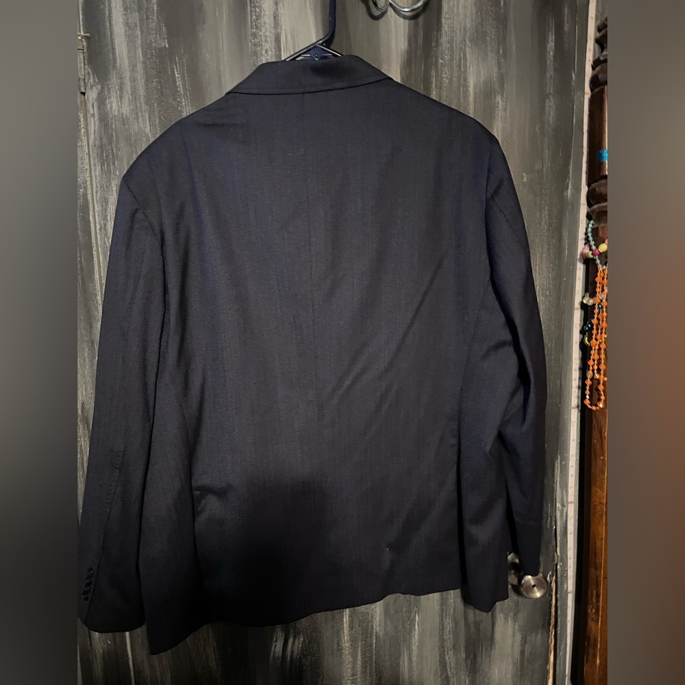 2 suit jackets size 50R
In like new condition - Picture 12 of 12